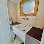 Large 2-bedroom Large Living With Parking Near Train Station And Downtown Grenoble